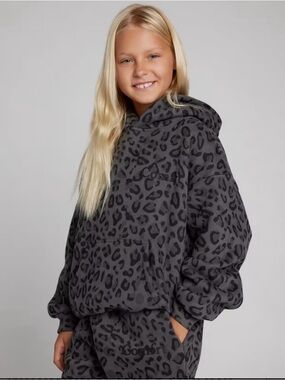 New COMFRT Kids minimalist hoodie panther sz XL